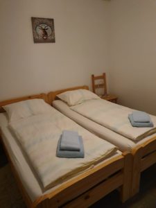 Opgemaakte bedden bij aankomst